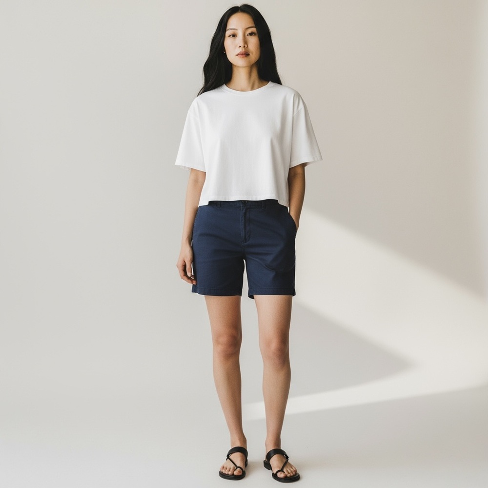 NWT GAP Navy Bermuda Shorts 9” - Size 10‎